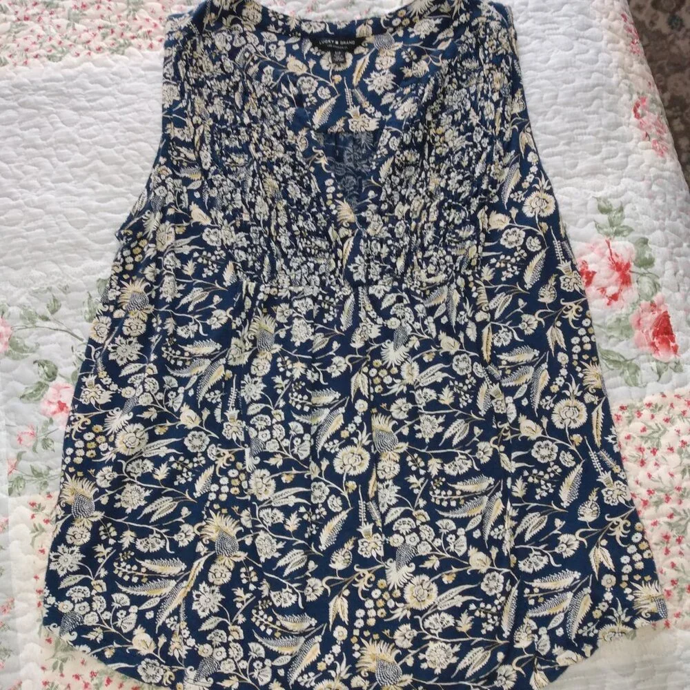 Bundle of 4 blouse's - Picture 8 of 12